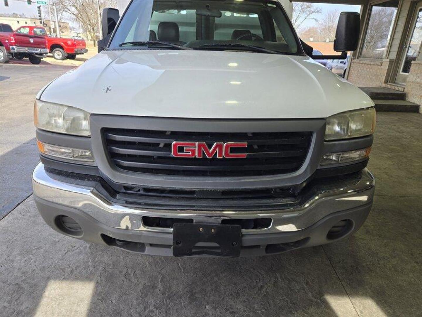 2007 White GMC Sierra 3500 Work Truck (1GDJC34U67E) with an 6.0 engine, located at 25355 Eames Street, Channahon, IL, 60410, (815) 467-1807, 41.429108, -88.228432 - ** HENDERSON DUMP BODY, BOX A LITTLE RUSTY BUT THE TRUCK WILL STILL GET THE JOB DONE. ** This 2007 GMC Sierra 3500 comes equipped with a powerful 6.0 engine that ensures reliable performance. The exterior is a sleek White color, complemented by a stylish Gray interior. With its low mileage of below - Photo#13