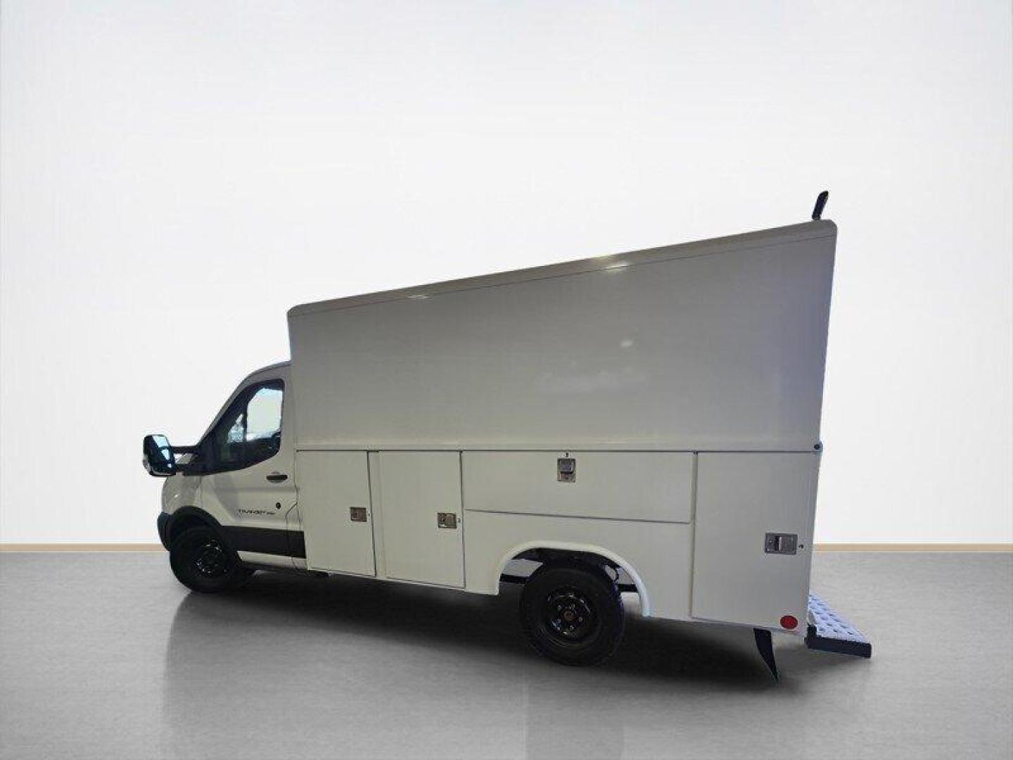 2020 White Ford Transit (1FDBW5P8XLK) with an 3.5L Flex Fuel V6 275hp 262ft. lbs. engine, Automatic transmission, located at 25355 Eames Street, Channahon, IL, 60410, (815) 467-1807, 41.429108, -88.228432 - ** 10 FOOT ENCLOSED READING CSV UTILITY BODY. ** This 2020 Ford Transit 350 is a reliable and versatile vehicle ready to tackle any job. Powered by a 3.5L Flex Fuel V6 engine producing 275hp and 262ft. lbs. of torque, it offers the performance you need for your daily tasks. The exterior is a crisp W - Photo#5