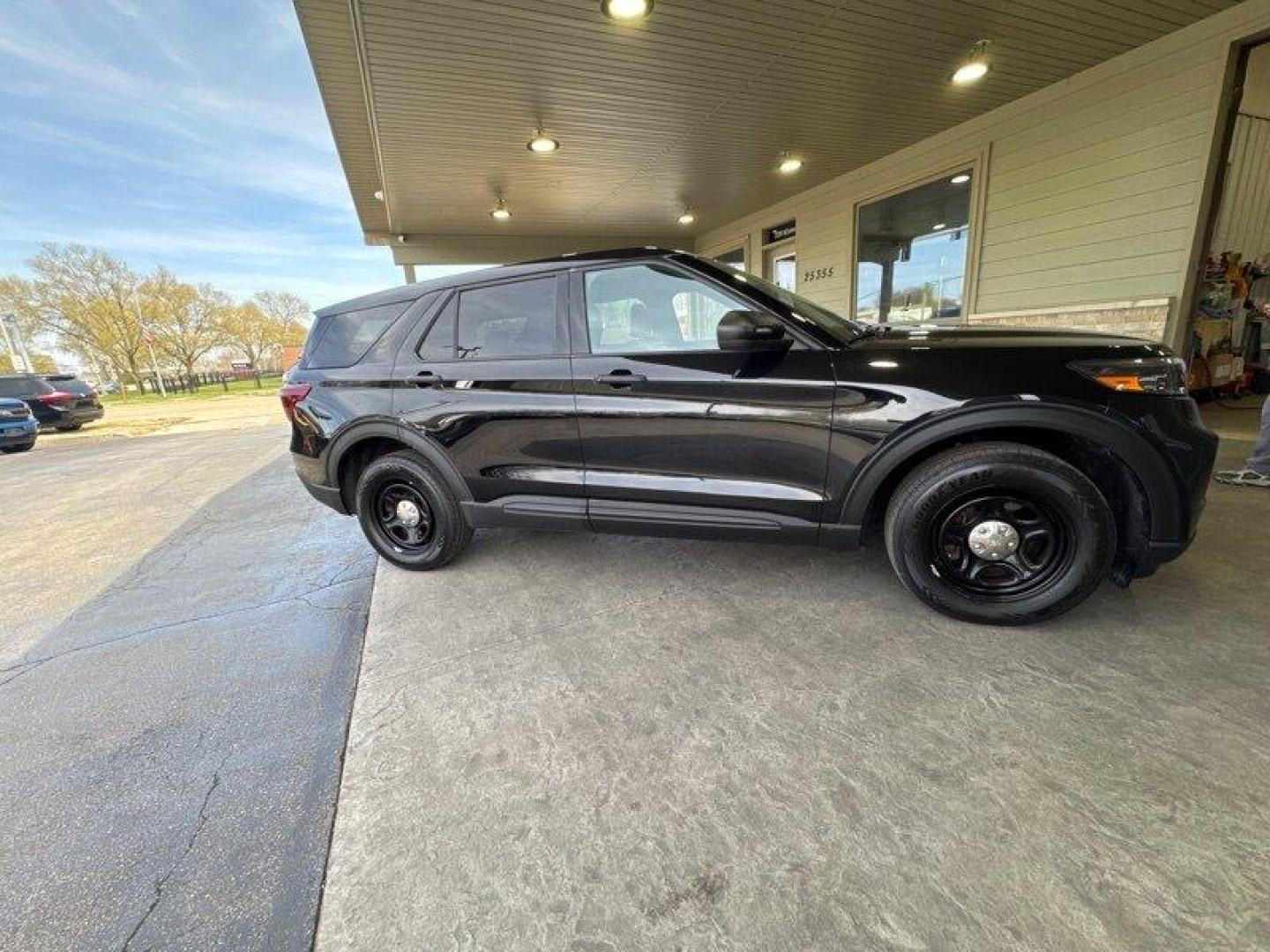 2023 Agate Black Ford Explorer (1FM5K8AB4PG) with an 3.3L Flex Fuel V6 285hp 260ft. lbs. engine, Automatic transmission, located at 25355 Eames Street, Channahon, IL, 60410, (815) 467-1807, 41.429108, -88.228432 - Photo#2
