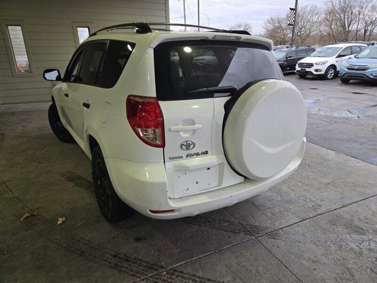 2008 Super White Toyota RAV4 (JTMBD33V085) with an 2.4L I4 166hp 165ft. lbs. engine, Automatic transmission, located at 25355 Eames Street, Channahon, IL, 60410, (815) 467-1807, 41.429108, -88.228432 - Photo#5