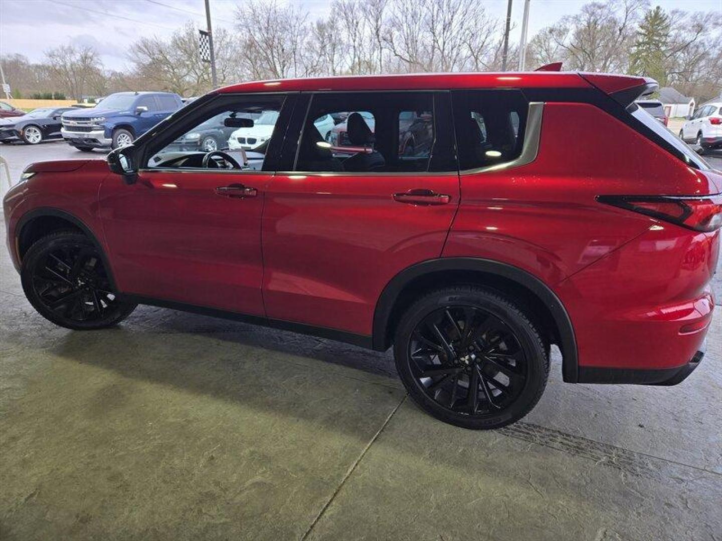 2022 Red Diamond Mitsubishi Outlander SE Launch Edition (JA4J4UA83NZ) with an 2.5L I4 181hp 181ft. lbs. engine, 8-Speed Shiftable CV transmission, located at 25355 Eames Street, Channahon, IL, 60410, (815) 467-1807, 41.429108, -88.228432 - Photo#9