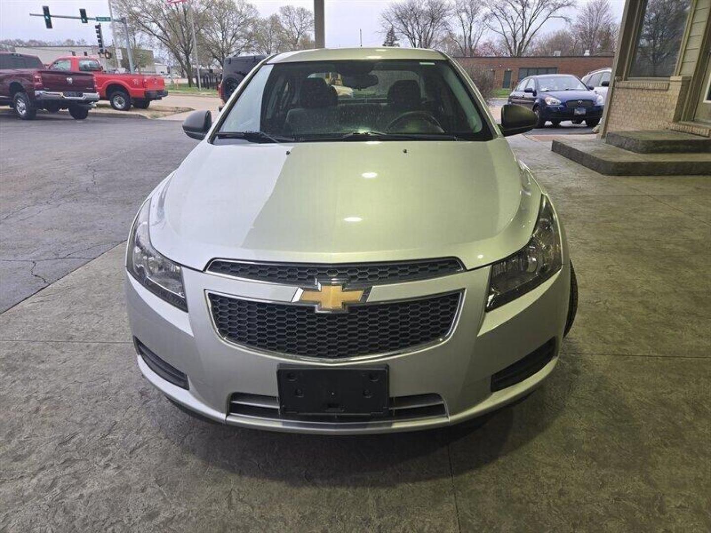 2014 Silver Ice Metallic Chevrolet Cruze LS (1G1PB5SH5E7) with an Ecotec 1.8L Flex Fuel I4 138hp 125ft. lbs. engine, 6 Speed Manual transmission, located at 25355 Eames Street, Channahon, IL, 60410, (815) 467-1807, 41.429108, -88.228432 - Photo#9