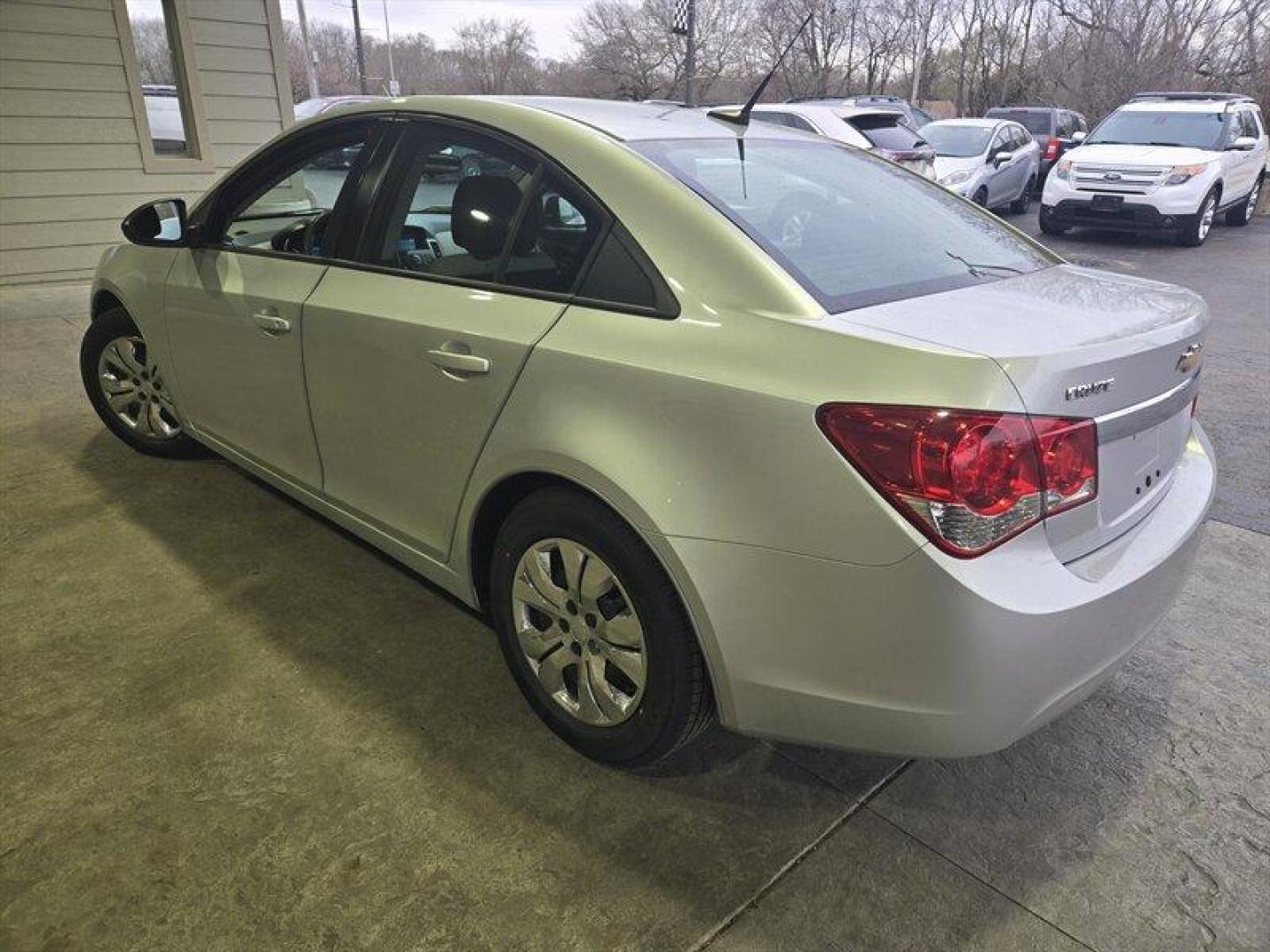 2014 Silver Ice Metallic Chevrolet Cruze LS (1G1PB5SH5E7) with an Ecotec 1.8L Flex Fuel I4 138hp 125ft. lbs. engine, 6 Speed Manual transmission, located at 25355 Eames Street, Channahon, IL, 60410, (815) 467-1807, 41.429108, -88.228432 - Photo#7