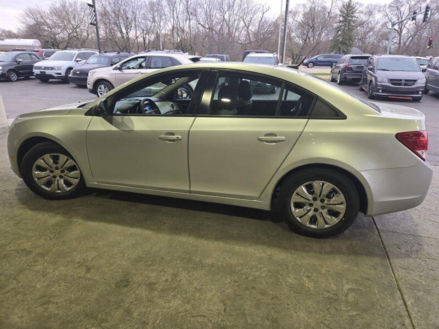 2014 Silver Ice Metallic Chevrolet Cruze LS (1G1PB5SH5E7) with an Ecotec 1.8L Flex Fuel I4 138hp 125ft. lbs. engine, 6 Speed Manual transmission, located at 25355 Eames Street, Channahon, IL, 60410, (815) 467-1807, 41.429108, -88.228432 - Photo#8