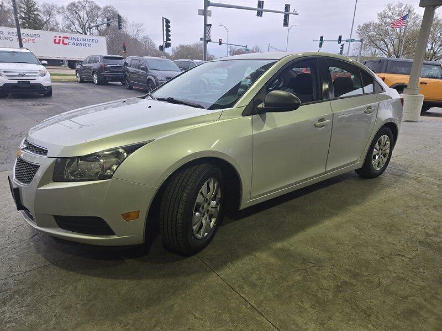 2014 Silver Ice Metallic Chevrolet Cruze LS (1G1PB5SH5E7) with an Ecotec 1.8L Flex Fuel I4 138hp 125ft. lbs. engine, 6 Speed Manual transmission, located at 25355 Eames Street, Channahon, IL, 60410, (815) 467-1807, 41.429108, -88.228432 - Photo#9
