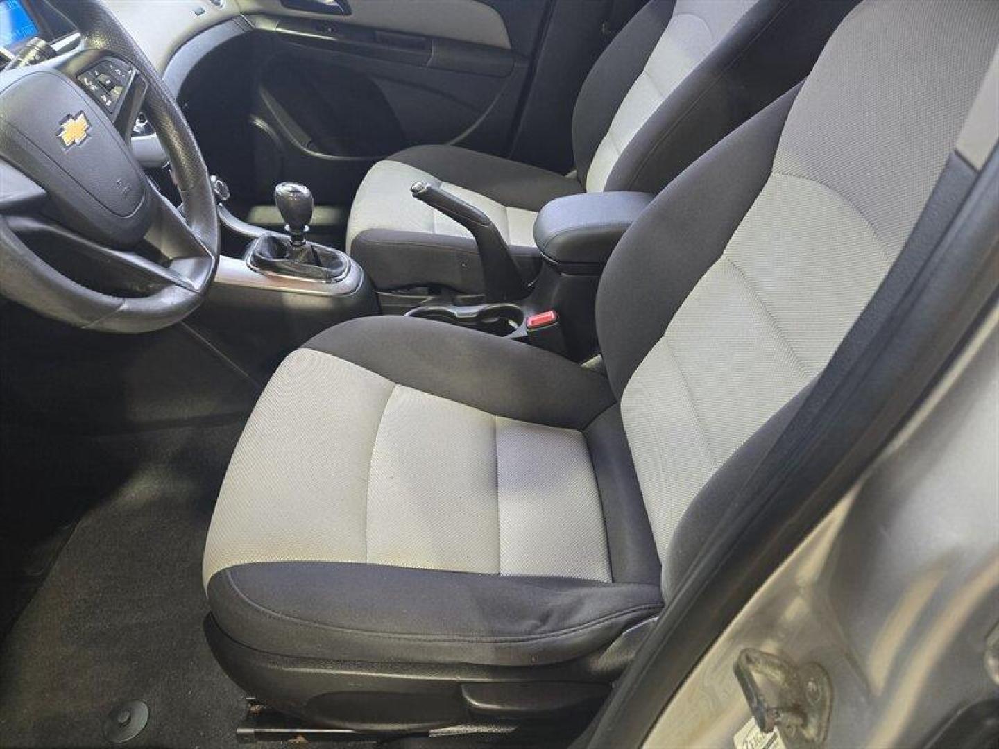 2014 Silver Ice Metallic Chevrolet Cruze LS (1G1PB5SH5E7) with an Ecotec 1.8L Flex Fuel I4 138hp 125ft. lbs. engine, 6 Speed Manual transmission, located at 25355 Eames Street, Channahon, IL, 60410, (815) 467-1807, 41.429108, -88.228432 - Photo#13