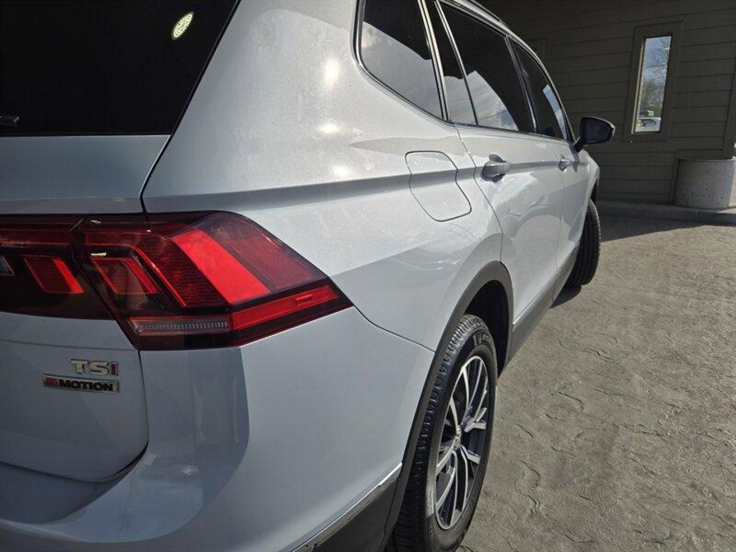 2018 Platinum Gray Metallic Volkswagen Tiguan 2.0T SE 4Motion (3VV2B7AX6JM) with an 2.0L Turbo I4 184hp 221ft. lbs. engine, TipTronic transmission, located at 25355 Eames Street, Channahon, IL, 60410, (815) 467-1807, 41.429108, -88.228432 - Introducing the sleek and stylish 2018 Volkswagen Tiguan 2.0T SE 4Motion in Platinum Gray Metallic with a luxurious Golden Oak/Black interior. This beauty is powered by a robust 2.0L Turbo I4 engine that delivers 184hp and 221ft. lbs. of torque, providing a dynamic driving experience. Let's talk ab - Photo#11