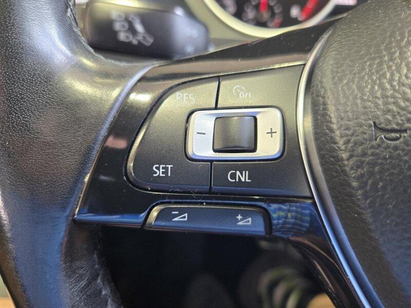 2018 Platinum Gray Metallic Volkswagen Tiguan 2.0T SE 4Motion (3VV2B7AX6JM) with an 2.0L Turbo I4 184hp 221ft. lbs. engine, TipTronic transmission, located at 25355 Eames Street, Channahon, IL, 60410, (815) 467-1807, 41.429108, -88.228432 - Introducing the sleek and stylish 2018 Volkswagen Tiguan 2.0T SE 4Motion in Platinum Gray Metallic with a luxurious Golden Oak/Black interior. This beauty is powered by a robust 2.0L Turbo I4 engine that delivers 184hp and 221ft. lbs. of torque, providing a dynamic driving experience. Let's talk ab - Photo#23