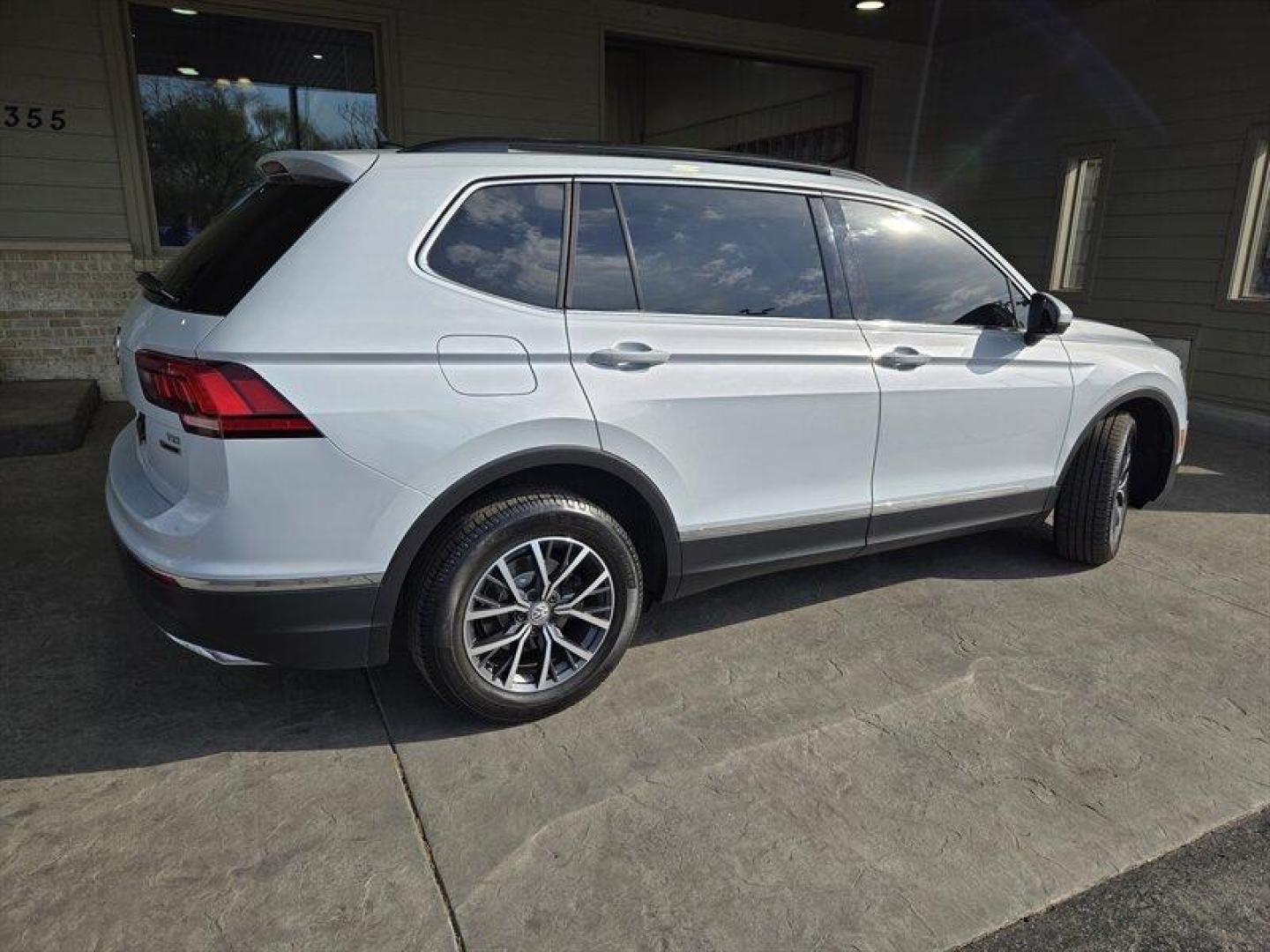 2018 Platinum Gray Metallic Volkswagen Tiguan 2.0T SE 4Motion (3VV2B7AX6JM) with an 2.0L Turbo I4 184hp 221ft. lbs. engine, TipTronic transmission, located at 25355 Eames Street, Channahon, IL, 60410, (815) 467-1807, 41.429108, -88.228432 - Introducing the sleek and stylish 2018 Volkswagen Tiguan 2.0T SE 4Motion in Platinum Gray Metallic with a luxurious Golden Oak/Black interior. This beauty is powered by a robust 2.0L Turbo I4 engine that delivers 184hp and 221ft. lbs. of torque, providing a dynamic driving experience. Let's talk ab - Photo#3