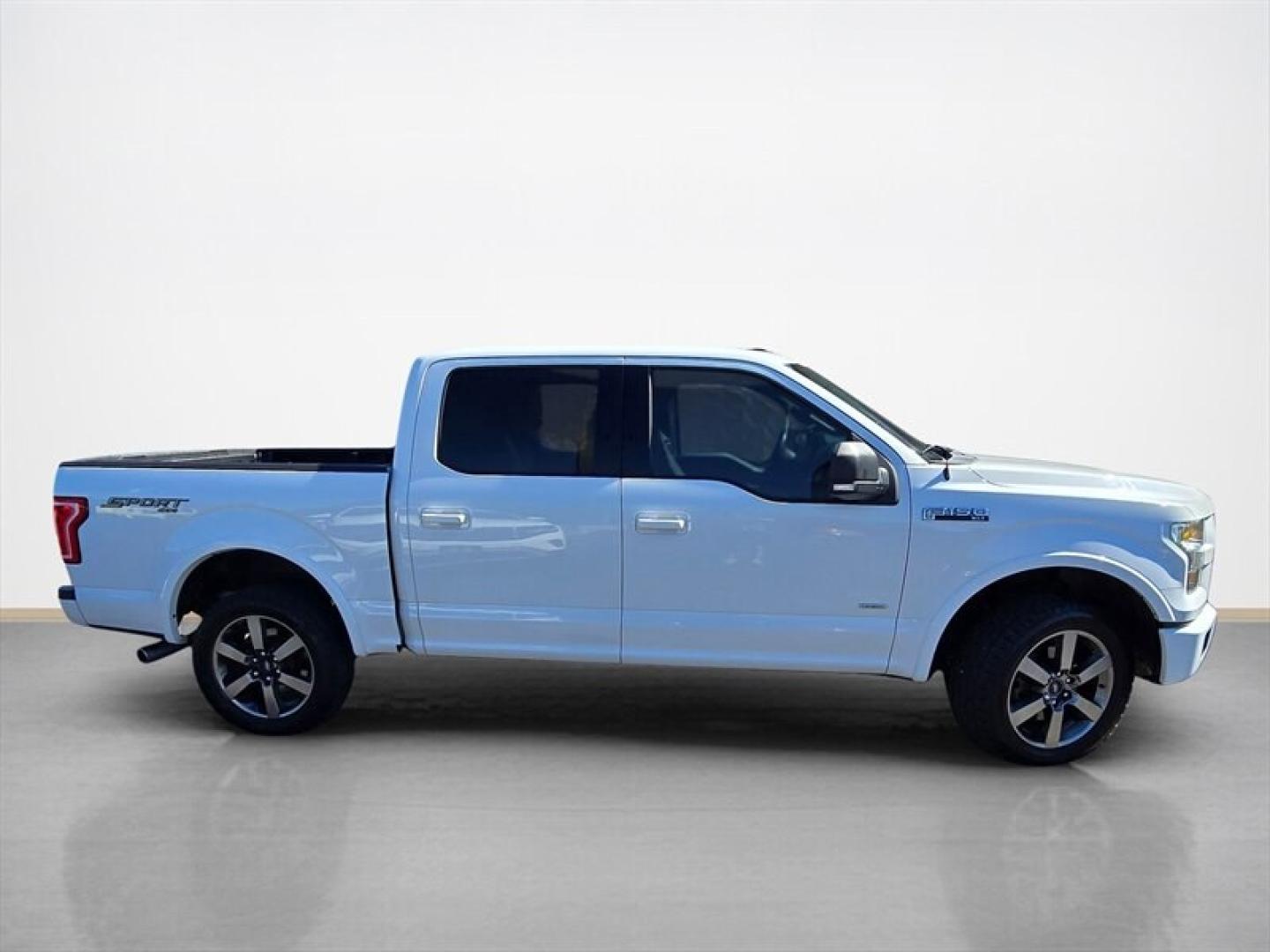 2016 Oxford White Ford F-150 XLT (1FTEW1EG8GF) with an 3.5 engine, Automatic transmission, located at 25355 Eames Street, Channahon, IL, 60410, (815) 467-1807, 41.429108, -88.228432 - This 2016 Ford F-150 XLT is equipped with a 3.5-liter V6 engine, delivering a balanced combination of power and efficiency. The exterior features a clean Oxford White finish, complemented by a Medium Earth Gray interior that provides a comfortable and practical cabin environment. Factory default f- Photo#1