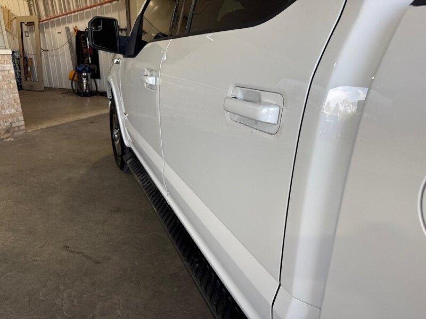 2016 Oxford White Ford F-150 XLT (1FTEW1EG8GF) with an EcoBoost 3.5L Twin Turbo V6 365hp 420ft. lbs. engine, 6Speed Shiftable Au transmission, located at 25355 Eames Street, Channahon, IL, 60410, (815) 467-1807, 41.429108, -88.228432 - Photo#9