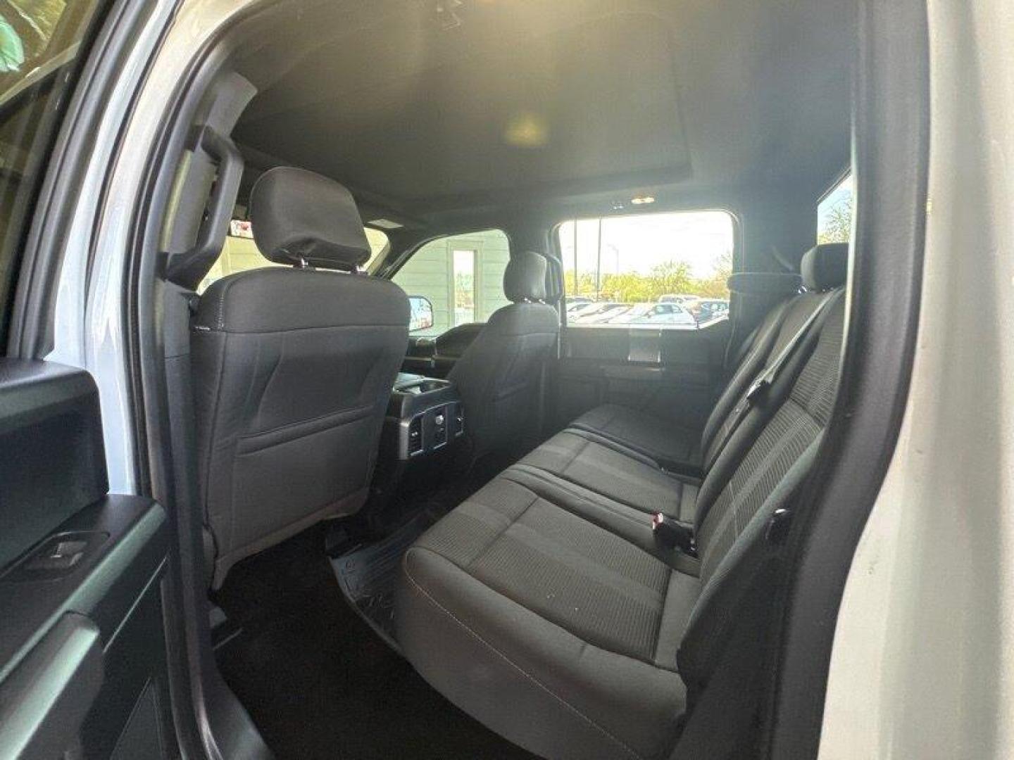 2016 Oxford White Ford F-150 XLT (1FTEW1EG8GF) with an EcoBoost 3.5L Twin Turbo V6 365hp 420ft. lbs. engine, 6Speed Shiftable Au transmission, located at 25355 Eames Street, Channahon, IL, 60410, (815) 467-1807, 41.429108, -88.228432 - Photo#17