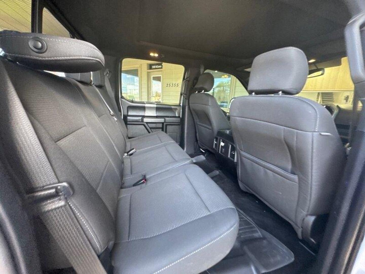 2016 Oxford White Ford F-150 XLT (1FTEW1EG8GF) with an EcoBoost 3.5L Twin Turbo V6 365hp 420ft. lbs. engine, 6Speed Shiftable Au transmission, located at 25355 Eames Street, Channahon, IL, 60410, (815) 467-1807, 41.429108, -88.228432 - Photo#18