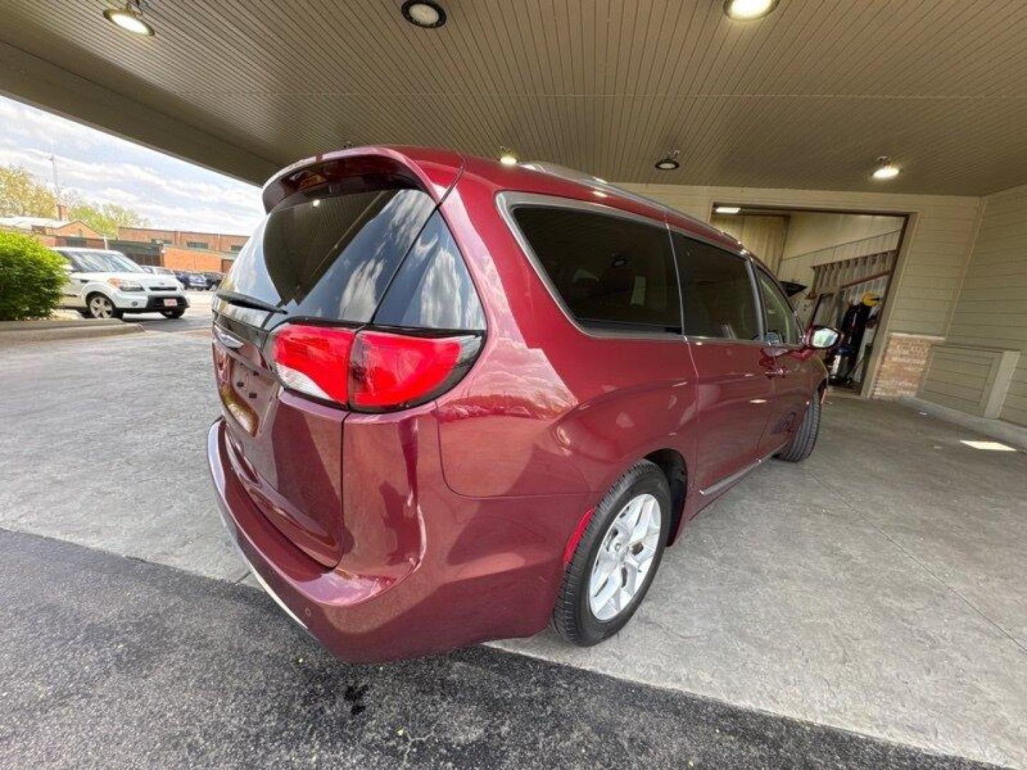 2018 Velvet Red Pearl Coat Chrysler Pacifica Touring L Plus (2C4RC1EG8JR) with an Pentastar 3.6L V6 287hp 262ft. lbs. engine, Automatic transmission, located at 25355 Eames Street, Channahon, IL, 60410, (815) 467-1807, 41.429108, -88.228432 - Photo#3