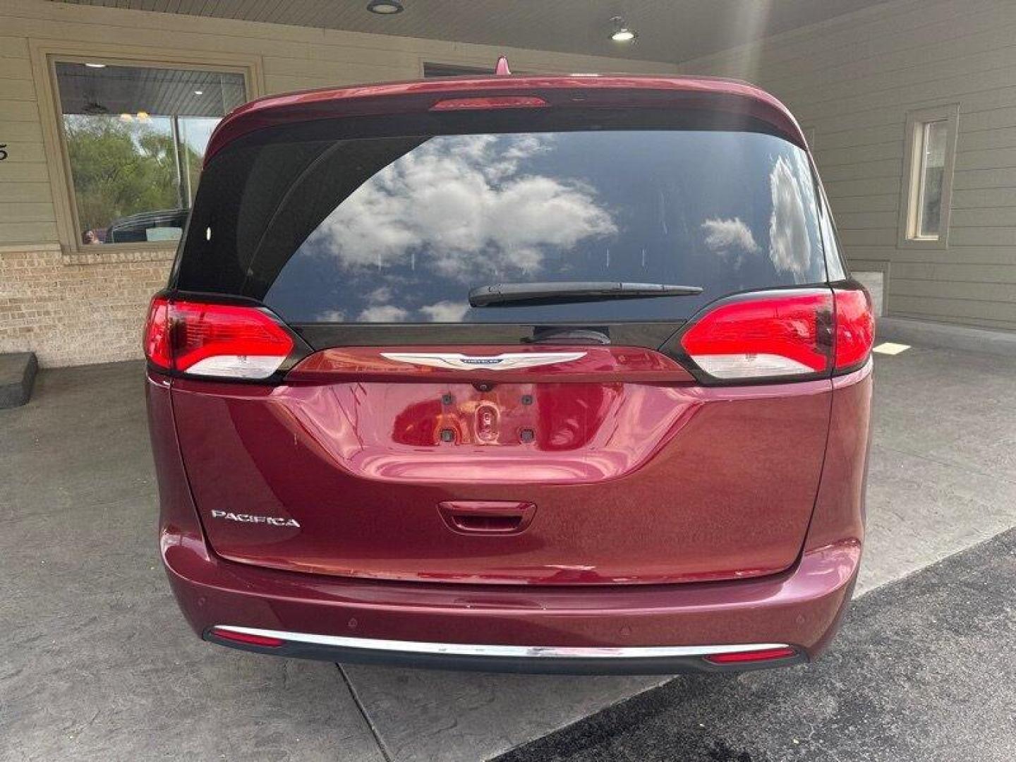 2018 Velvet Red Pearl Coat Chrysler Pacifica Touring L Plus (2C4RC1EG8JR) with an Pentastar 3.6L V6 287hp 262ft. lbs. engine, Automatic transmission, located at 25355 Eames Street, Channahon, IL, 60410, (815) 467-1807, 41.429108, -88.228432 - Photo#4