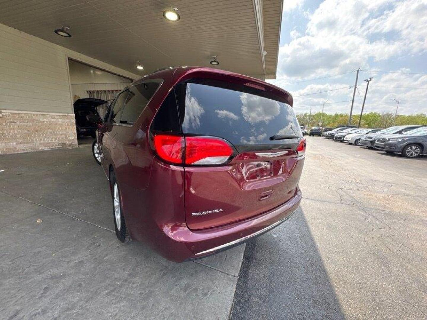 2018 Velvet Red Pearl Coat Chrysler Pacifica Touring L Plus (2C4RC1EG8JR) with an Pentastar 3.6L V6 287hp 262ft. lbs. engine, Automatic transmission, located at 25355 Eames Street, Channahon, IL, 60410, (815) 467-1807, 41.429108, -88.228432 - Photo#5