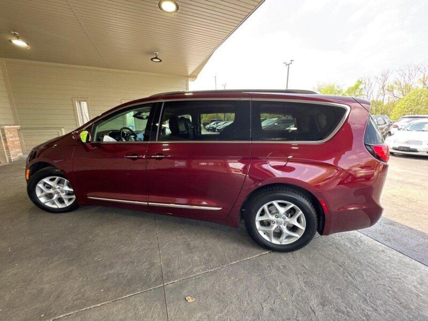 2018 Velvet Red Pearl Coat Chrysler Pacifica Touring L Plus (2C4RC1EG8JR) with an Pentastar 3.6L V6 287hp 262ft. lbs. engine, Automatic transmission, located at 25355 Eames Street, Channahon, IL, 60410, (815) 467-1807, 41.429108, -88.228432 - Photo#6