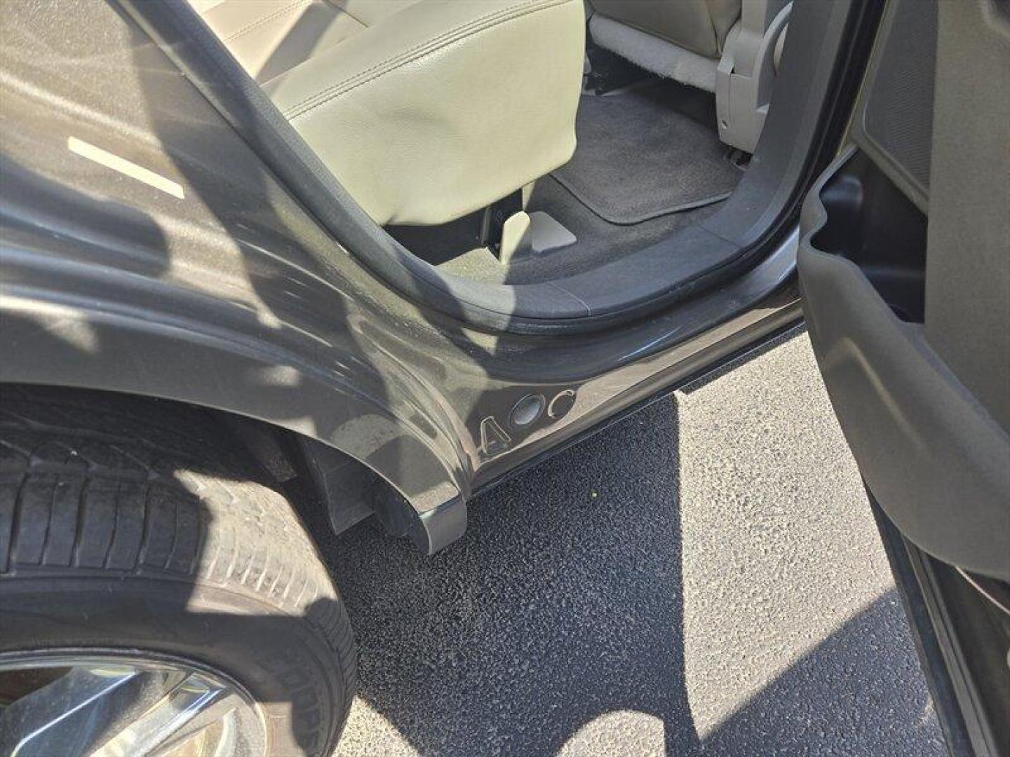 2013 Mineral Grey Metallic Ford Edge SEL (2FMDK3JC9DB) with an 3.5L V6 285hp 253ft. lbs. engine, Automatic transmission, located at 25355 Eames Street, Channahon, IL, 60410, (815) 467-1807, 41.429108, -88.228432 - Photo#2