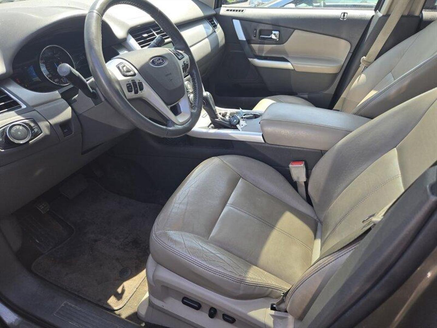 2013 Mineral Grey Metallic Ford Edge SEL (2FMDK3JC9DB) with an 3.5L V6 285hp 253ft. lbs. engine, Automatic transmission, located at 25355 Eames Street, Channahon, IL, 60410, (815) 467-1807, 41.429108, -88.228432 - Photo#4