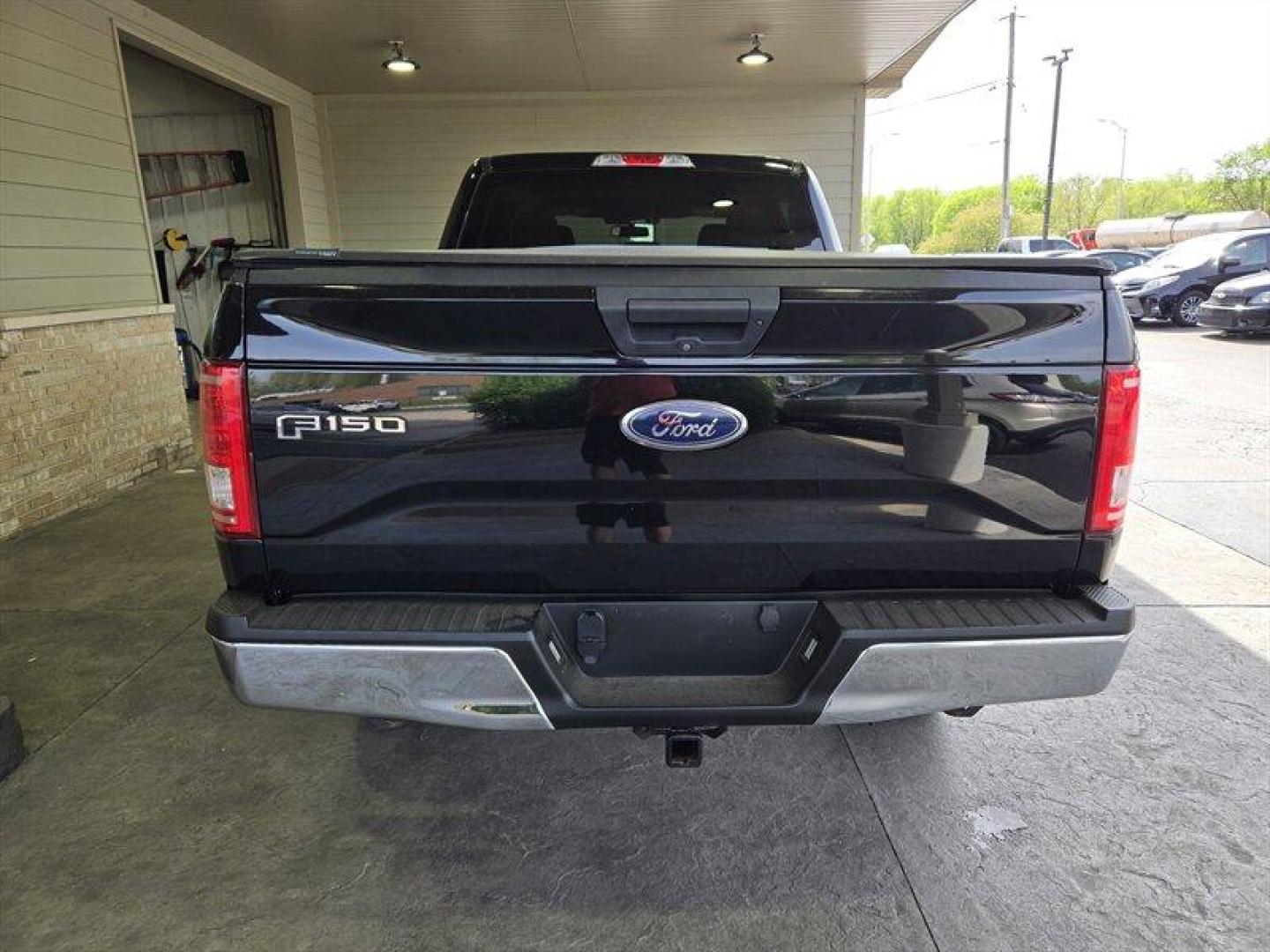 2016 Shadow Black/Magnetic Ford F-150 XLT (1FTFW1EGXGK) with an EcoBoost 3.5L Twin Turbo V6 365hp 420ft. lbs. engine, Automatic transmission, located at 25355 Eames Street, Channahon, IL, 60410, (815) 467-1807, 41.429108, -88.228432 - Introducing the impressive 2016 Ford F-150 XLT, a powerhouse on wheels! This beast is equipped with a mighty EcoBoost 3.5L Twin Turbo V6 engine, boasting 365hp and 420ft. lbs. of torque for a thrilling ride every time. With just under 98,000 miles on the odometer, averaging less than 10,000 miles pe - Photo#4