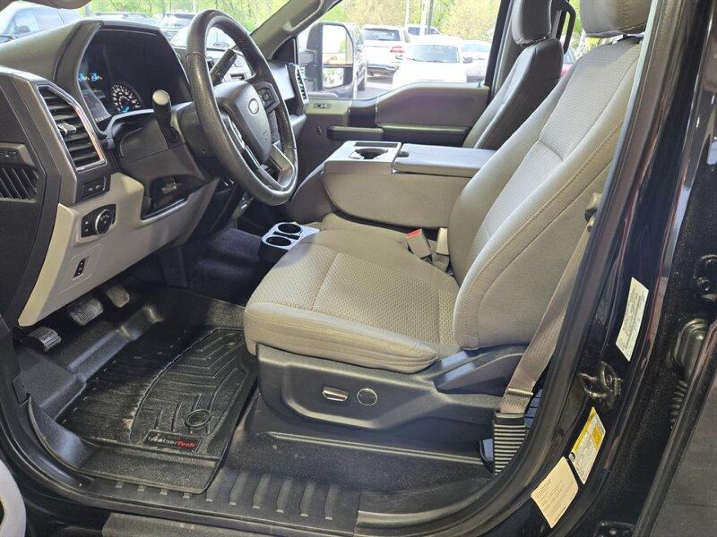 2016 Shadow Black/Magnetic Ford F-150 XLT (1FTFW1EGXGK) with an EcoBoost 3.5L Twin Turbo V6 365hp 420ft. lbs. engine, Automatic transmission, located at 25355 Eames Street, Channahon, IL, 60410, (815) 467-1807, 41.429108, -88.228432 - Introducing the impressive 2016 Ford F-150 XLT, a powerhouse on wheels! This beast is equipped with a mighty EcoBoost 3.5L Twin Turbo V6 engine, boasting 365hp and 420ft. lbs. of torque for a thrilling ride every time. With just under 98,000 miles on the odometer, averaging less than 10,000 miles pe - Photo#12