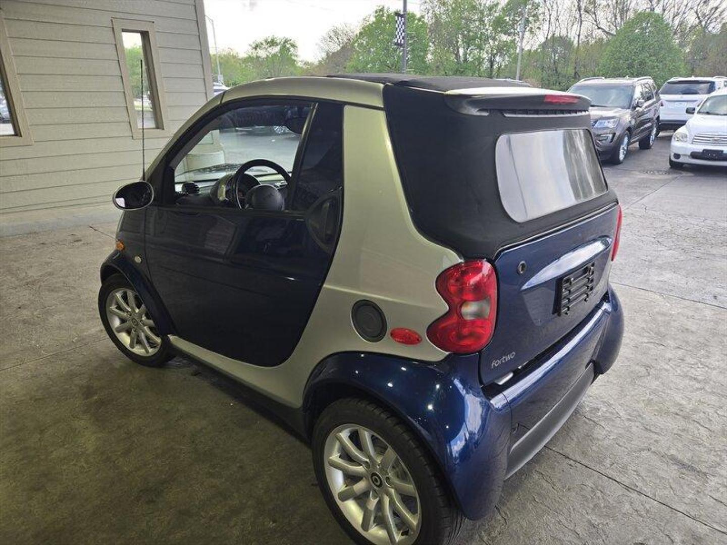 2006 Blue Mercedes-Benz Smart Car PASSION CONVERTIBLE (WME4504321J) , located at 25355 Eames Street, Channahon, IL, 60410, (815) 467-1807, 41.429108, -88.228432 - Looking for a car that's as smart as you are? Check out this 2006 Mercedes-Benz Smart Car PASSION CONVERTIBLE - the perfect blend of style and efficiency! This little cutie comes with a clean CARFAX report, so you can rest easy knowing it's been well taken care of. - Photo#5