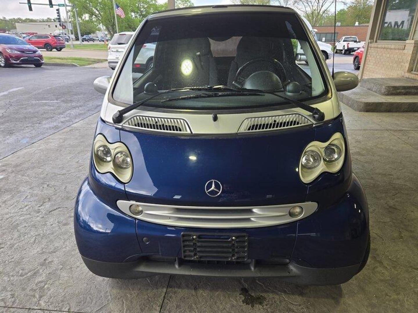 2006 Blue Mercedes-Benz Smart Car PASSION CONVERTIBLE (WME4504321J) , located at 25355 Eames Street, Channahon, IL, 60410, (815) 467-1807, 41.429108, -88.228432 - Looking for a car that's as smart as you are? Check out this 2006 Mercedes-Benz Smart Car PASSION CONVERTIBLE - the perfect blend of style and efficiency! This little cutie comes with a clean CARFAX report, so you can rest easy knowing it's been well taken care of. - Photo#8