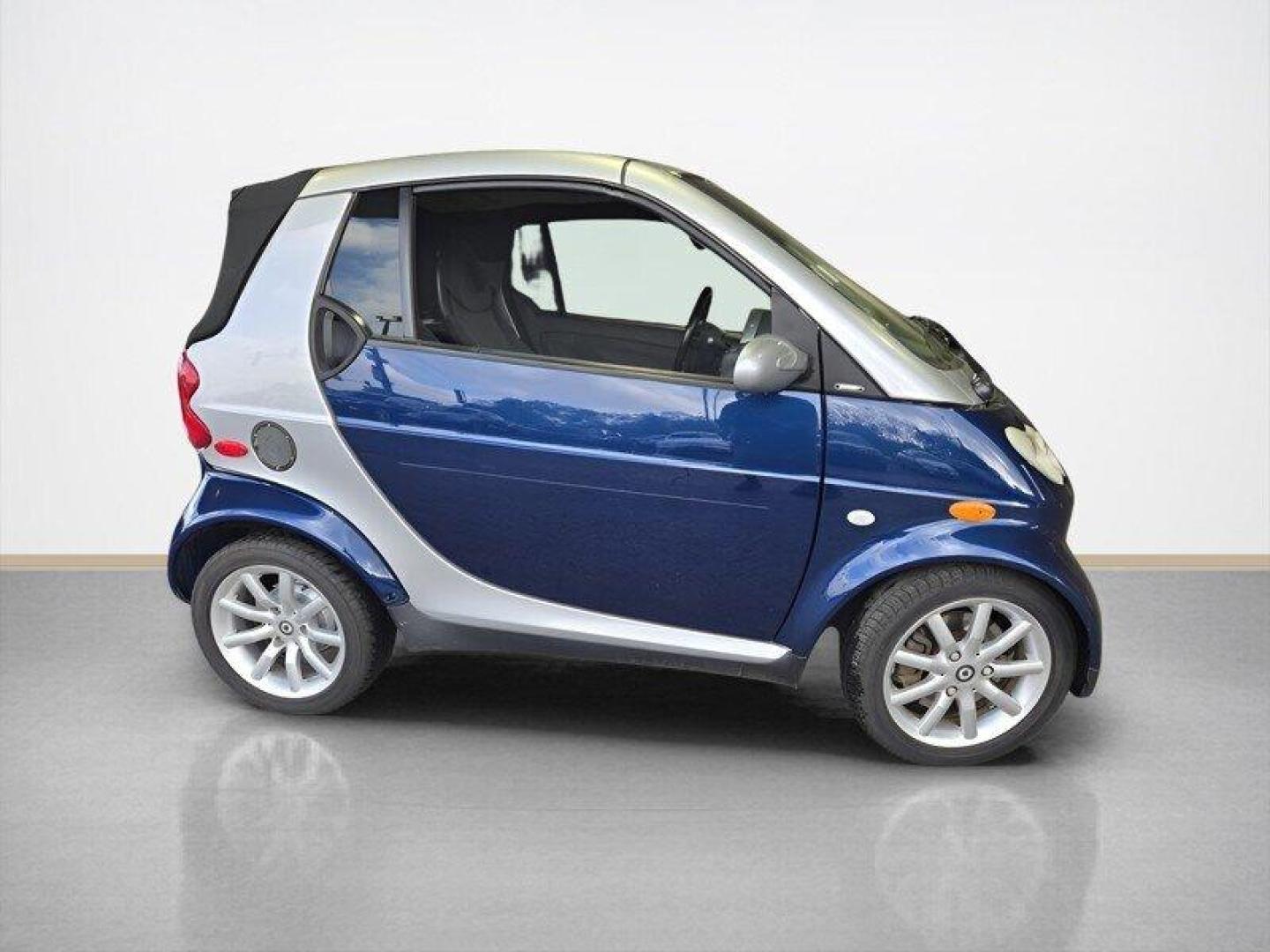 2006 Blue Mercedes-Benz Smart Car PASSION CONVERTIBLE (WME4504321J) , located at 25355 Eames Street, Channahon, IL, 60410, (815) 467-1807, 41.429108, -88.228432 - Looking for a car that's as smart as you are? Check out this 2006 Mercedes-Benz Smart Car PASSION CONVERTIBLE - the perfect blend of style and efficiency! This little cutie comes with a clean CARFAX report, so you can rest easy knowing it's been well taken care of. - Photo#1