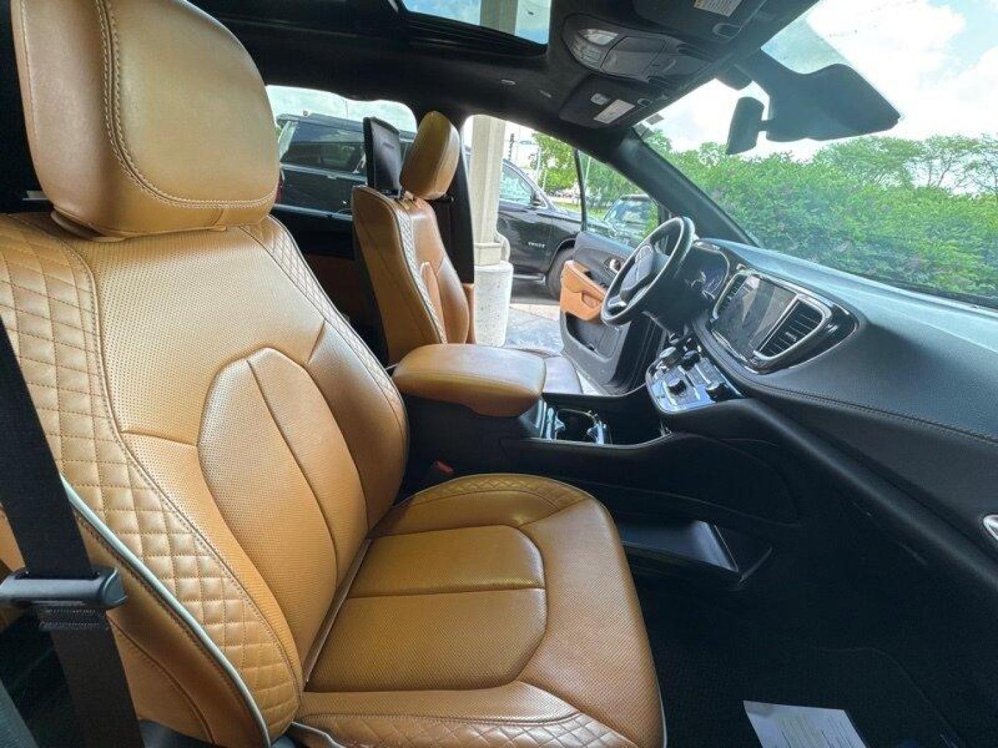 2021 Brilliant Black Crystal Pearl Coat Chrysler Pacifica Pinnacle (2C4RC3PG6MR) with an Pentastar 3.6L V6 287hp 262ft. lbs. engine, Automatic transmission, located at 25355 Eames Street, Channahon, IL, 60410, (815) 467-1807, 41.429108, -88.228432 - Introducing the 2021 Chrysler Pacifica Pinnacle, a powerhouse on wheels ready to conquer the roads with its Pentastar 3.6L V6 engine delivering a robust 287hp and 262ft. lbs. of torque. This beast is built to dominate every drive, whether you're cruising through the city streets or hitting the open - Photo#17