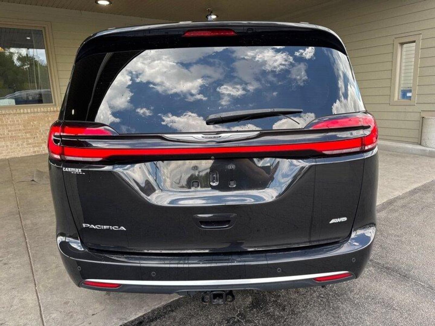 2021 Brilliant Black Crystal Pearl Coat Chrysler Pacifica Pinnacle (2C4RC3PG6MR) with an Pentastar 3.6L V6 287hp 262ft. lbs. engine, Automatic transmission, located at 25355 Eames Street, Channahon, IL, 60410, (815) 467-1807, 41.429108, -88.228432 - Introducing the 2021 Chrysler Pacifica Pinnacle, a powerhouse on wheels ready to conquer the roads with its Pentastar 3.6L V6 engine delivering a robust 287hp and 262ft. lbs. of torque. This beast is built to dominate every drive, whether you're cruising through the city streets or hitting the open - Photo#4