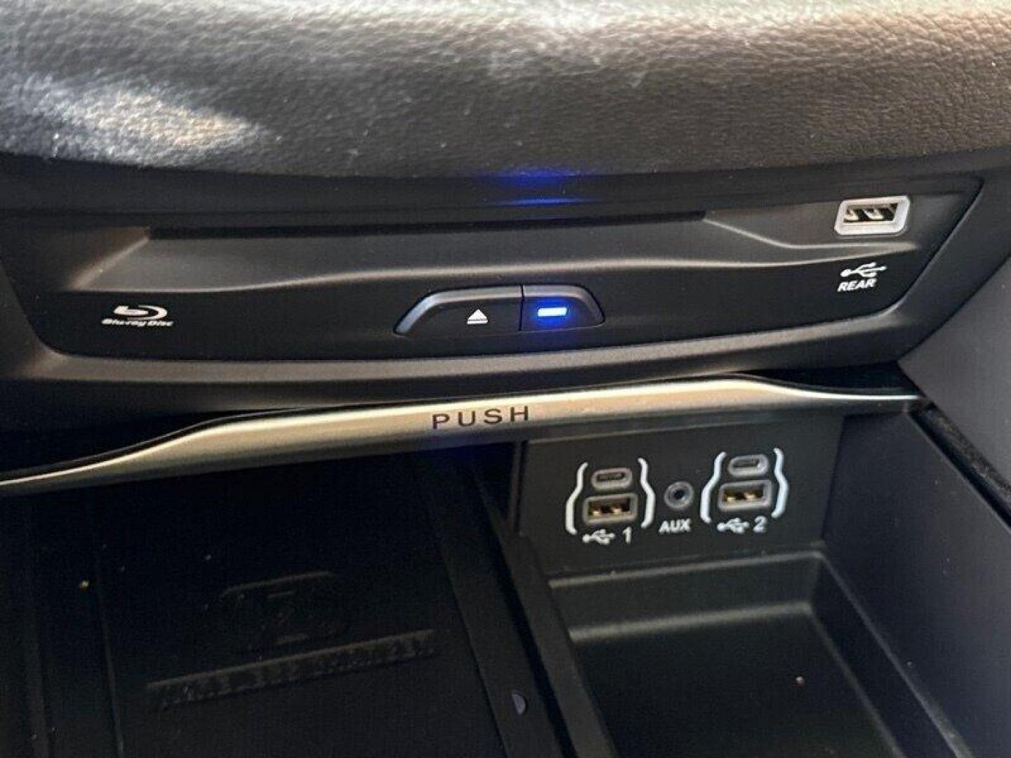 2021 Brilliant Black Crystal Pearl Coat Chrysler Pacifica Pinnacle (2C4RC3PG6MR) with an Pentastar 3.6L V6 287hp 262ft. lbs. engine, Automatic transmission, located at 25355 Eames Street, Channahon, IL, 60410, (815) 467-1807, 41.429108, -88.228432 - Introducing the 2021 Chrysler Pacifica Pinnacle, a powerhouse on wheels ready to conquer the roads with its Pentastar 3.6L V6 engine delivering a robust 287hp and 262ft. lbs. of torque. This beast is built to dominate every drive, whether you're cruising through the city streets or hitting the open - Photo#24