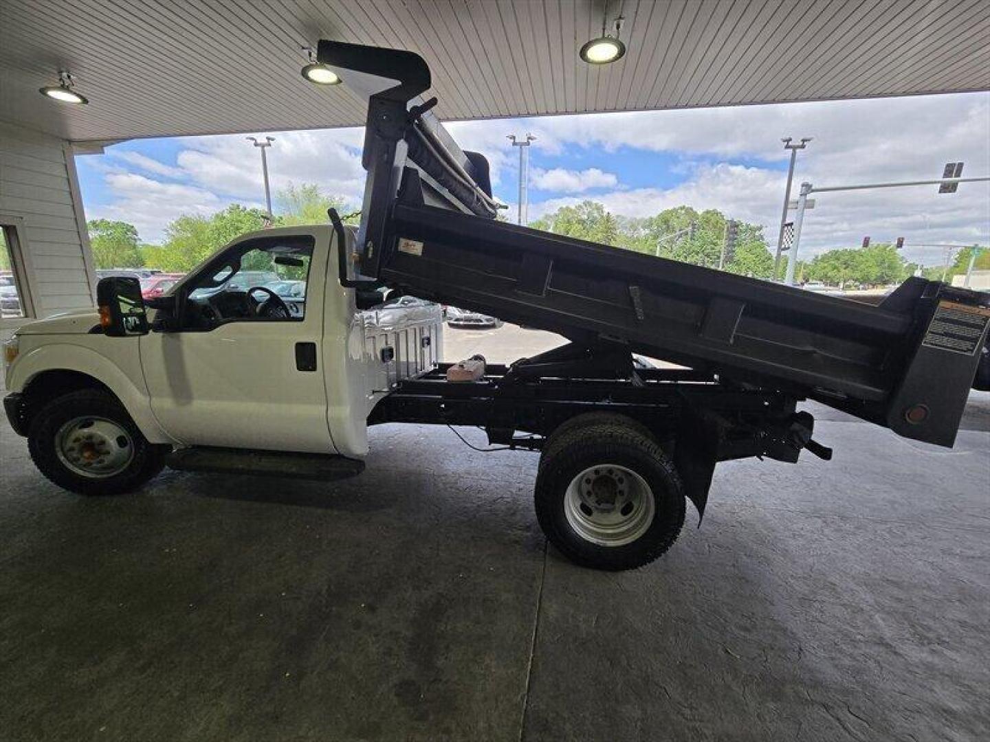 2016 White Ford F-350 XL DRW (1FDRF3G62GE) with an 6.2L Flex Fuel V8 385hp 405ft. lbs. engine, Automatic transmission, located at 25355 Eames Street, Channahon, IL, 60410, (815) 467-1807, 41.429108, -88.228432 - ** 9 FOOT RUGBY DUMP BODY, FULLY SERVICED AND READY TO WORK. **This 2016 Ford F-350 Super Duty XL is a robust truck designed to handle tough tasks with ease. Powered by a 6.2L Flex Fuel V8 engine delivering 385hp and 405ft. lbs. of torque, this truck is ready for any challenge. The exterior is a cri - Photo#8