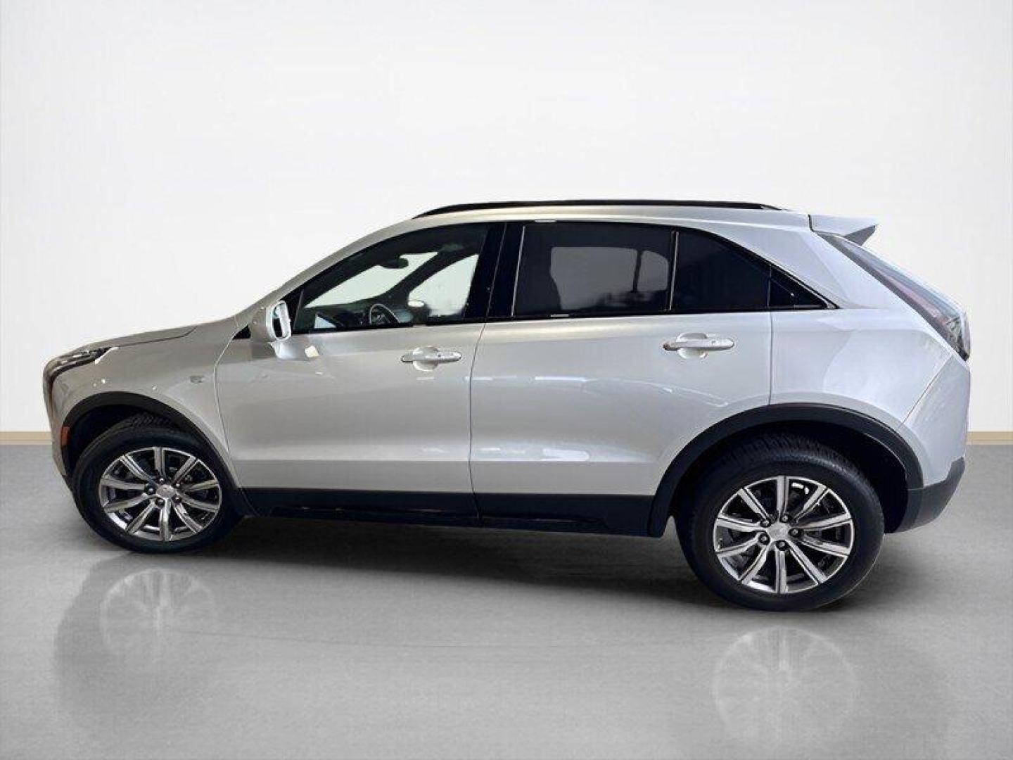 2019 Radiant Silver Metallic Cadillac XT4 Sport (1GYFZFR4XKF) with an 2.0L Turbo I4 237hp 258ft. lbs. engine, Automatic transmission, located at 25355 Eames Street, Channahon, IL, 60410, (815) 467-1807, 41.429108, -88.228432 - Introducing the sleek and stylish 2019 Cadillac XT4 Sport in the eye-catching Radiant Silver Metallic exterior color! This beauty is powered by a robust 2.0L Turbo I4 engine, delivering 237hp and 258ft. lbs. of torque for a thrilling driving experience. Step inside the luxurious Light Wheat/Jet Bla - Photo#5