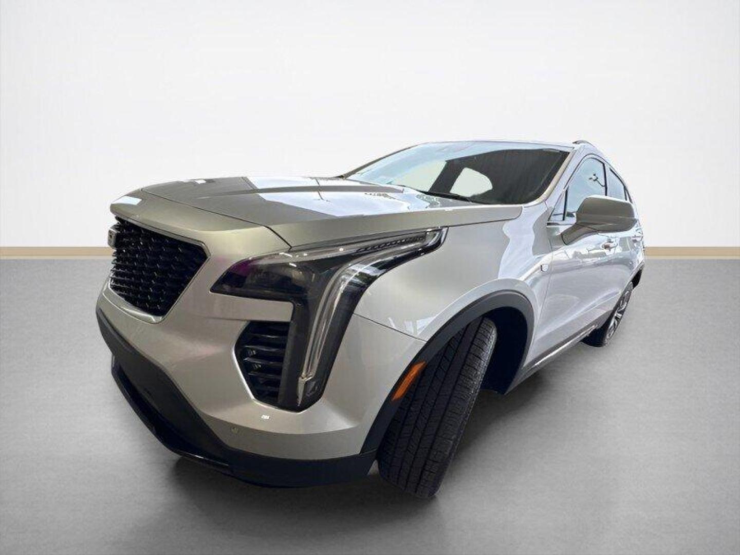 2019 Radiant Silver Metallic Cadillac XT4 Sport (1GYFZFR4XKF) with an 2.0L Turbo I4 237hp 258ft. lbs. engine, Automatic transmission, located at 25355 Eames Street, Channahon, IL, 60410, (815) 467-1807, 41.429108, -88.228432 - Introducing the sleek and stylish 2019 Cadillac XT4 Sport in the eye-catching Radiant Silver Metallic exterior color! This beauty is powered by a robust 2.0L Turbo I4 engine, delivering 237hp and 258ft. lbs. of torque for a thrilling driving experience. Step inside the luxurious Light Wheat/Jet Bla - Photo#6