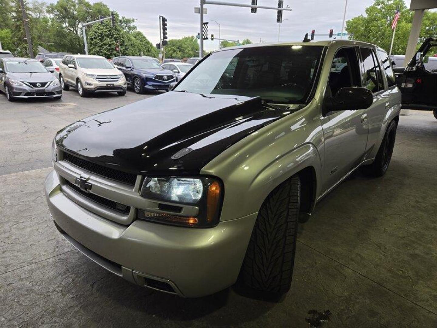 2006 Silver Chevrolet Trailblazer LT (1GNES13H462) with an 6.0L V8 OHV 16V FI Engine engine, Automatic transmission, located at 25355 Eames Street, Channahon, IL, 60410, (815) 467-1807, 41.429108, -88.228432 - ** SOUTHERN TRUCK NO RUST, HEADERS, EXHAUST, SUSPENSION MODS, CLEAN TRUCK.** This 2006 Chevrolet Trailblazer SS in Silver with a Black interior is a standout SUV with a mileage of below 137,000 miles, averaging less than 7,000 miles per year. This vehicle is in excellent overall condition. The facto - Photo#7