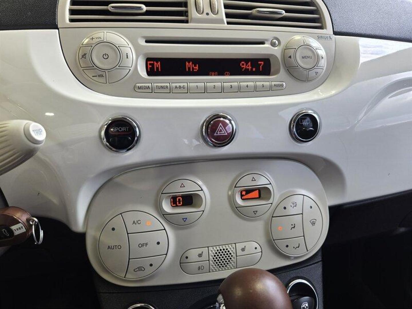 2015 Bianco FIAT 500 Lounge (3C3CFFCR0FT) with an 1.4L I4 101hp 98ft. lbs. engine, Automatic transmission, located at 25355 Eames Street, Channahon, IL, 60410, (815) 467-1807, 41.429108, -88.228432 - This 2015 FIAT 500 Lounge comes with a 1.4L I4 engine that delivers 101hp and 98ft. lbs. of torque. The exterior color is Bianco, complemented by a Black interior. With below 79,000 miles, averaging less than 8,000 miles per year, this FIAT offers impressive fuel efficiency, achieving 31 MPG in the - Photo#20
