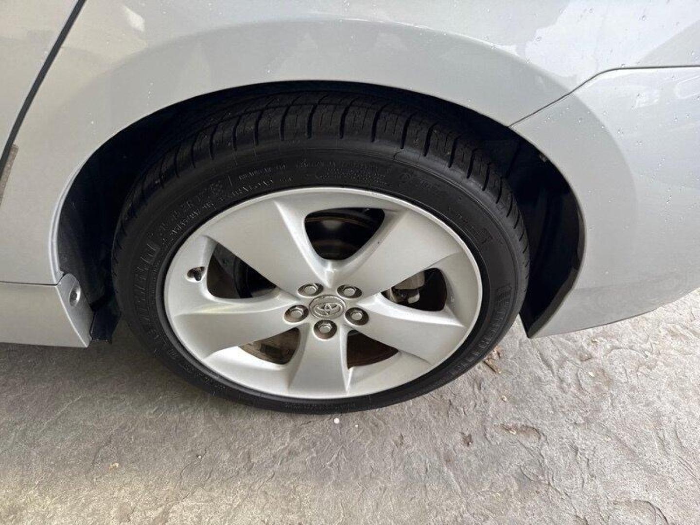 2015 Classic Silver Metallic Toyota Prius One (JTDKN3DU8F0) with an 1.8L Hybrid I4 98hp 105ft. lbs. engine, Automatic transmission, located at 25355 Eames Street, Channahon, IL, 60410, (815) 467-1807, 41.429108, -88.228432 - Introducing the sleek and eco-friendly 2015 Toyota Prius One in Classic Silver Metallic with a stylish Dark Gray interior! This reliable hybrid is powered by a 1.8L Hybrid I4 engine, delivering 98hp and 105ft. lbs. of torque for a smooth and efficient ride. With less than 69,000 miles on the odomete - Photo#11