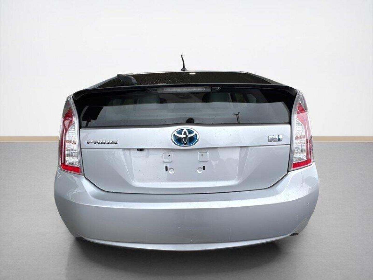 2015 Classic Silver Metallic Toyota Prius One (JTDKN3DU8F0) with an 1.8L Hybrid I4 98hp 105ft. lbs. engine, Automatic transmission, located at 25355 Eames Street, Channahon, IL, 60410, (815) 467-1807, 41.429108, -88.228432 - Introducing the sleek and eco-friendly 2015 Toyota Prius One in Classic Silver Metallic with a stylish Dark Gray interior! This reliable hybrid is powered by a 1.8L Hybrid I4 engine, delivering 98hp and 105ft. lbs. of torque for a smooth and efficient ride. With less than 69,000 miles on the odomete - Photo#3