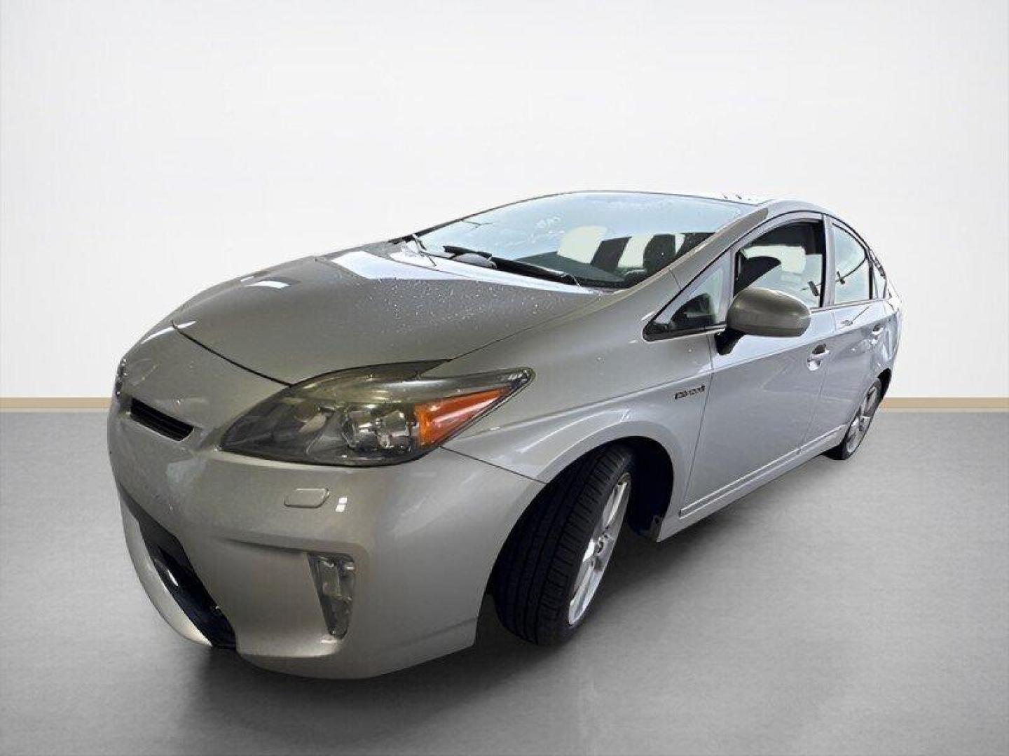 2015 Classic Silver Metallic Toyota Prius One (JTDKN3DU8F0) with an 1.8L Hybrid I4 98hp 105ft. lbs. engine, Automatic transmission, located at 25355 Eames Street, Channahon, IL, 60410, (815) 467-1807, 41.429108, -88.228432 - Introducing the sleek and eco-friendly 2015 Toyota Prius One in Classic Silver Metallic with a stylish Dark Gray interior! This reliable hybrid is powered by a 1.8L Hybrid I4 engine, delivering 98hp and 105ft. lbs. of torque for a smooth and efficient ride. With less than 69,000 miles on the odomete - Photo#6
