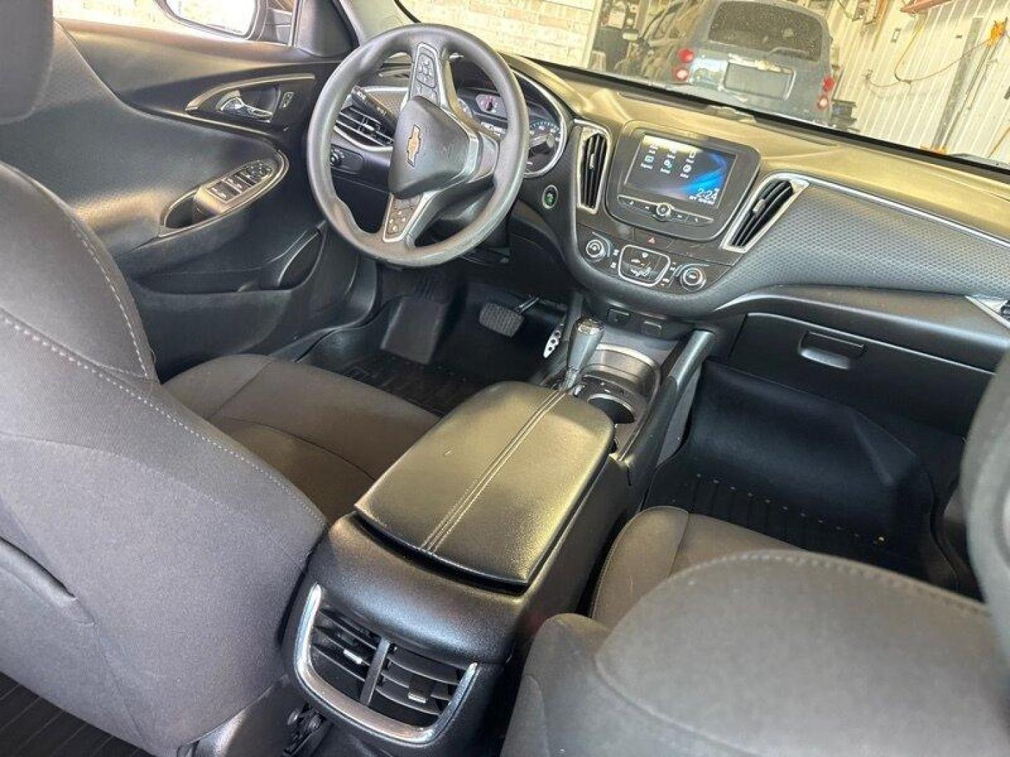 2017 Nightfall Gray Metallic Chevrolet Malibu LT 1LT (1G1ZE5ST0HF) with an Ecotec 1.5L Turbo I4 160hp 184ft. lbs. engine, Automatic transmission, located at 25355 Eames Street, Channahon, IL, 60410, (815) 467-1807, 41.429108, -88.228432 - Introducing the stylish and efficient 2017 Chevrolet Malibu LT in the captivating Nightfall Gray Metallic exterior paired with a sleek Jet Black interior! This beauty is powered by a robust Ecotec 1.5L Turbo I4 engine delivering a peppy 160hp and 184ft. lbs. of torque. With under 71,000 miles on the - Photo#17