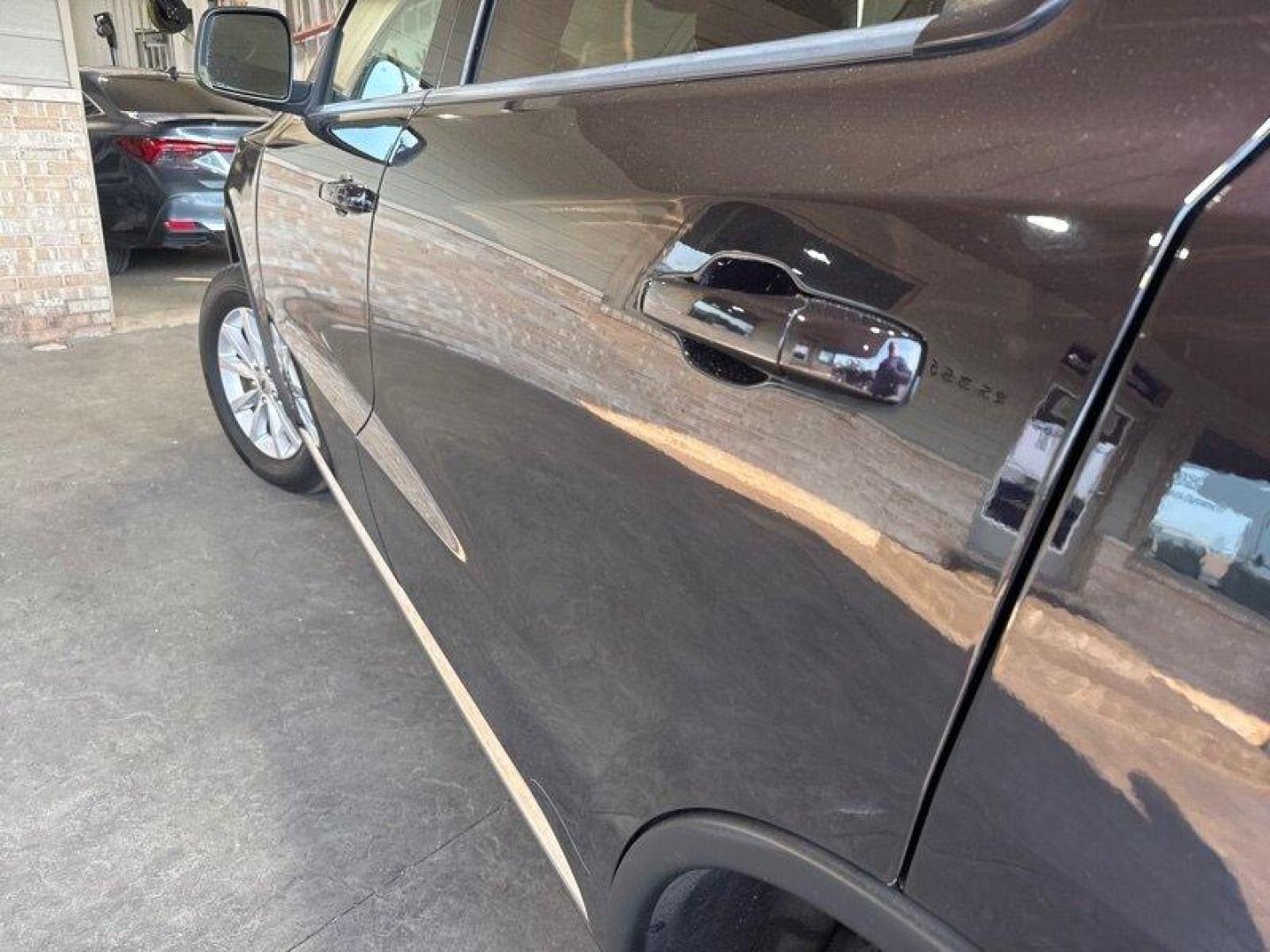 2021 Octane Red Pearl Coat Dodge Durango SXT Plus (1C4RDJAG8MC) with an Pentastar 3.6L V6 293hp 260ft. lbs. engine, Automatic transmission, located at 25355 Eames Street, Channahon, IL, 60410, (815) 467-1807, 41.429108, -88.228432 - Introducing the 2021 Dodge Durango SXT, a powerful and stylish SUV that's ready to take on any adventure! Under the hood, you'll find the impressive Pentastar 3.6L V6 engine, delivering 293hp and 260ft. lbs. of torque for a thrilling driving experience. As you approach the Durango, you'll be captiv - Photo#9