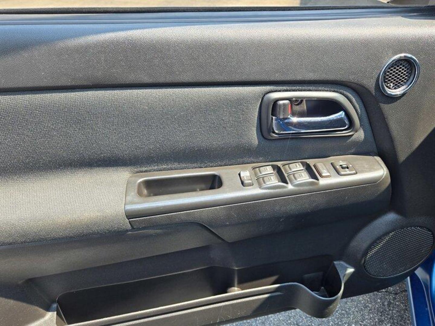 2009 Deep Navy Chevrolet Colorado LT (1GCCS139898) with an 2.9L I4 185hp 190ft. lbs. engine, Automatic transmission, located at 25355 Eames Street, Channahon, IL, 60410, (815) 467-1807, 41.429108, -88.228432 - ** LOCAL TRADE IN, WHOLESALE SPECIAL PRICED BELOW MARKET VALUE, HAS RUST ON BED AND CHECK ENGINE LIGHT, SOLD AS IS AS SHOWN WE ARE NOT INSPECTING ONLY 79,000 MILES. ** - Photo#11