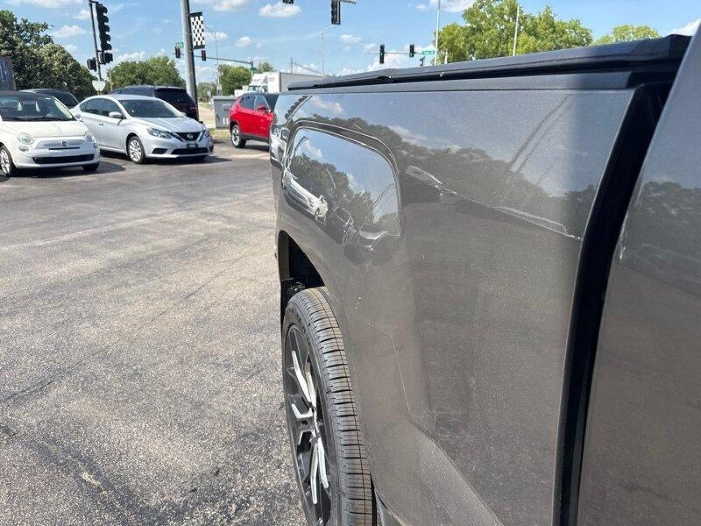 2015 Bronze Alloy Metallic GMC Canyon SLT (1GTH6CE35F1) with an 3.6L V6 305hp 269ft. lbs. engine, Automatic transmission, located at 25355 Eames Street, Channahon, IL, 60410, (815) 467-1807, 41.429108, -88.228432 - Get ready to experience the perfect blend of power and luxury with the 2015 GMC Canyon SLT! This impressive truck is equipped with a robust 3.6L V6 engine that delivers a thrilling 305hp and 269ft. lbs. of torque, ensuring a smooth and exhilarating ride every time you hit the road. The GMC Canyon S - Photo#12