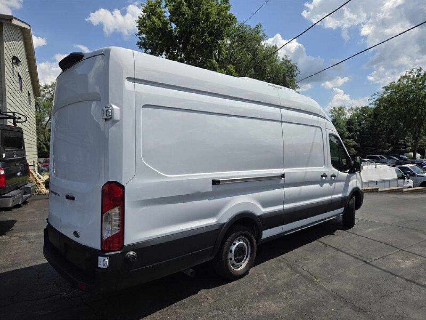 2023 Oxford White Ford Transit (1FTBW3X85PK) with an 3.5L Flex Fuel V6 275hp 260ft. lbs. engine, Automatic transmission, located at 25355 Eames Street, Channahon, IL, 60410, (815) 467-1807, 41.429108, -88.228432 - ** THERMO KING V-520 RT MAX REEFER UNIT. ** Presenting the 2023 Ford Transit 350, a reliable and efficient workhorse ready to tackle any task. Under the hood, you'll find a robust 3.5L Flex Fuel V6 engine, delivering 275hp and 260ft. lbs. of torque for a smooth and powerful driving experience. The e - Photo#4