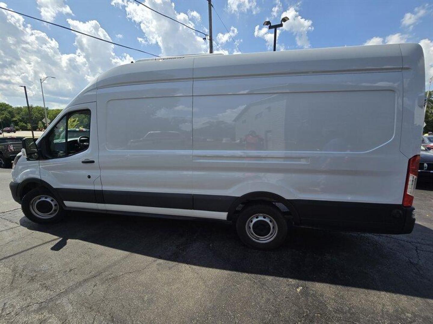 2023 Oxford White Ford Transit (1FTBW3X85PK) with an 3.5L Flex Fuel V6 275hp 260ft. lbs. engine, Automatic transmission, located at 25355 Eames Street, Channahon, IL, 60410, (815) 467-1807, 41.429108, -88.228432 - ** THERMO KING V-520 RT MAX REEFER UNIT. ** Presenting the 2023 Ford Transit 350, a reliable and efficient workhorse ready to tackle any task. Under the hood, you'll find a robust 3.5L Flex Fuel V6 engine, delivering 275hp and 260ft. lbs. of torque for a smooth and powerful driving experience. The e - Photo#9