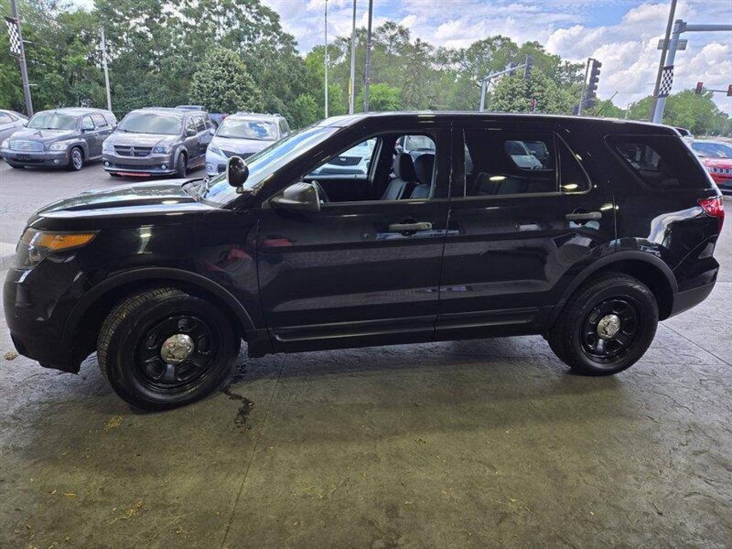 2015 Ebony Ford Explorer (1FM5K8ARXFG) with an 3.7L V6 304hp 279ft. lbs. engine, Automatic transmission, located at 25355 Eames Street, Channahon, IL, 60410, (815) 467-1807, 41.429108, -88.228432 - Looking for a vehicle that commands respect on the road? Look no further than this 2015 Ford Explorer Police Interceptor Utility in sleek Shadow Black exterior and Charcoal Black interior. Powered by a robust 3.7L V6 engine pumping out 304hp and 279ft. lbs. of torque, this beast means business. Whe - Photo#8