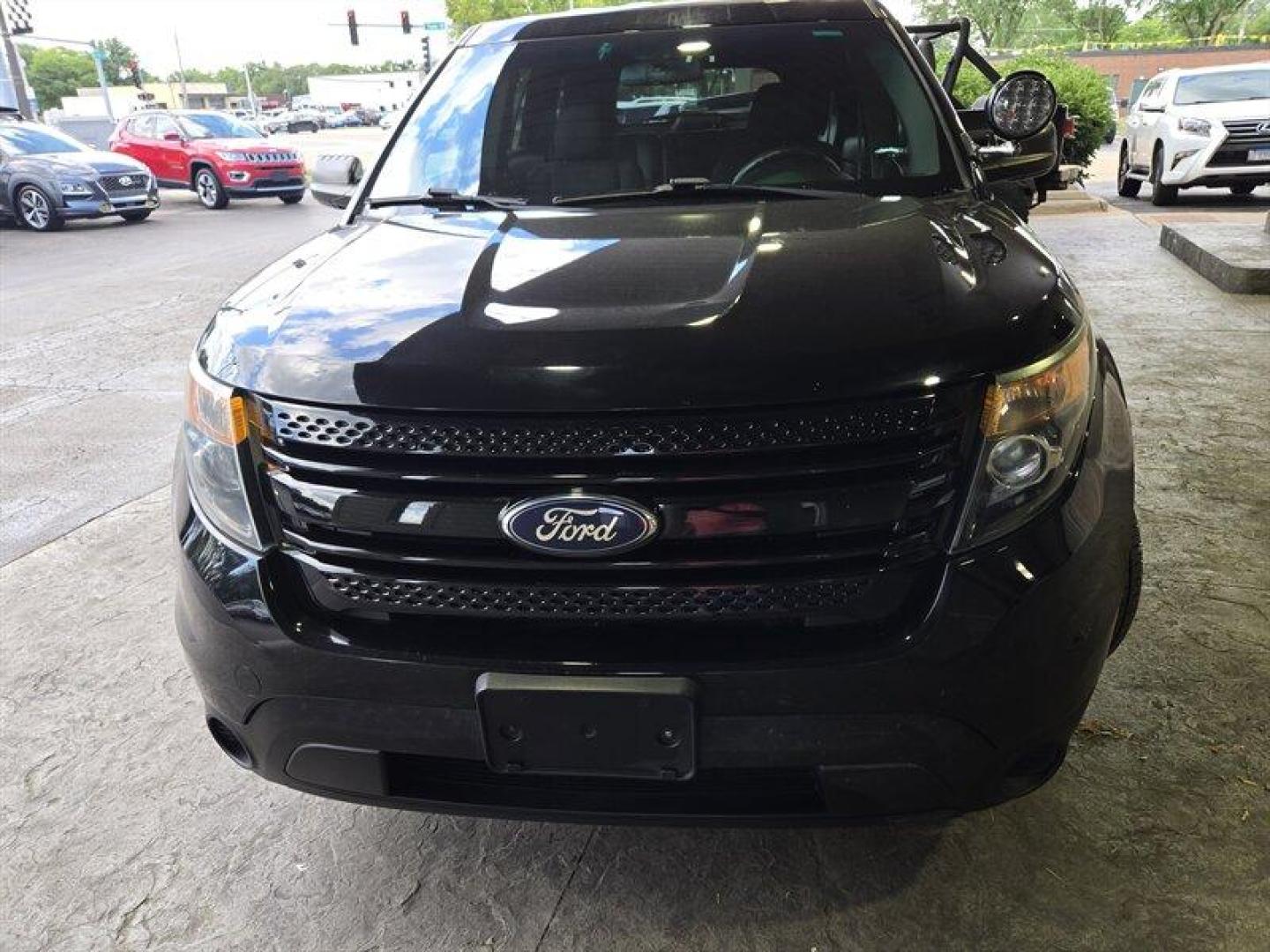 2015 Ebony Ford Explorer (1FM5K8ARXFG) with an 3.7L V6 304hp 279ft. lbs. engine, Automatic transmission, located at 25355 Eames Street, Channahon, IL, 60410, (815) 467-1807, 41.429108, -88.228432 - Looking for a vehicle that commands respect on the road? Look no further than this 2015 Ford Explorer Police Interceptor Utility in sleek Shadow Black exterior and Charcoal Black interior. Powered by a robust 3.7L V6 engine pumping out 304hp and 279ft. lbs. of torque, this beast means business. Whe - Photo#10