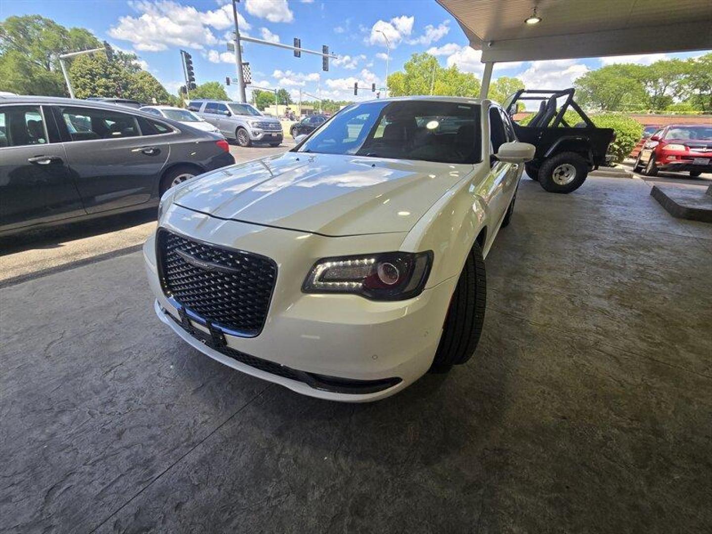 2017 Bright White Clear Coat Chrysler 300 Series S (2C3CCAGGXHH) with an Pentastar 3.6L V6 300hp 264ft. lbs. engine, Automatic transmission, located at 25355 Eames Street, Channahon, IL, 60410, (815) 467-1807, 41.429108, -88.228432 - Unleash the power of the road with the 2017 Chrysler 300 Series S! This beast is equipped with a Pentastar 3.6L V6 engine that roars with 300hp and 264ft. lbs. of torque. Dominate the streets in style with its sleek Bright White Clear Coat exterior and luxurious Black interior. This mean machine co - Photo#7