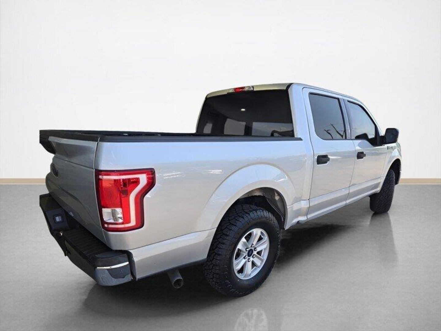 2017 Ingot Silver Ford F-150 XLT (1FTEW1CF8HK) with an 5.0L Flex Fuel V8 385hp 387ft. lbs. engine, Automatic transmission, located at 25355 Eames Street, Channahon, IL, 60410, (815) 467-1807, 41.429108, -88.228432 - Photo#2