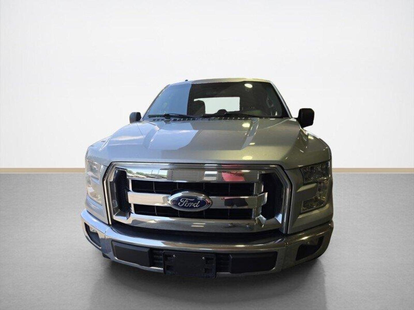 2017 Ingot Silver Ford F-150 XLT (1FTEW1CF8HK) with an 5.0L Flex Fuel V8 385hp 387ft. lbs. engine, Automatic transmission, located at 25355 Eames Street, Channahon, IL, 60410, (815) 467-1807, 41.429108, -88.228432 - Photo#6